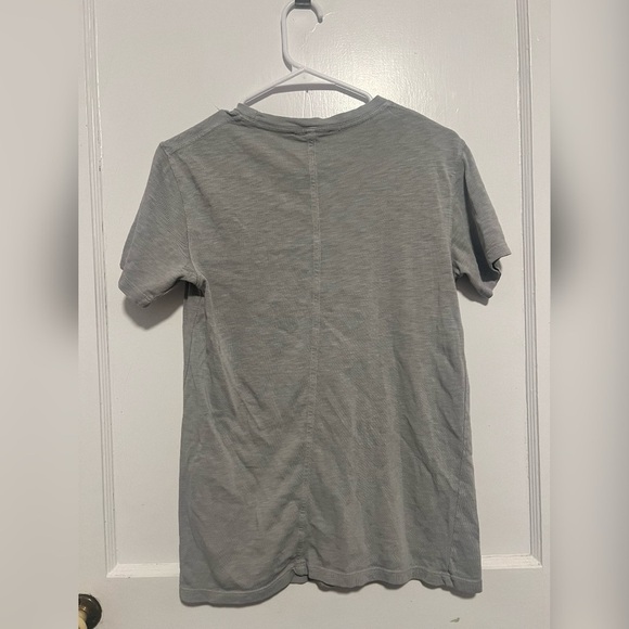 American Giant PREMIUM SLUB
CREW TEE in Cement Size S - Picture 6 of 6